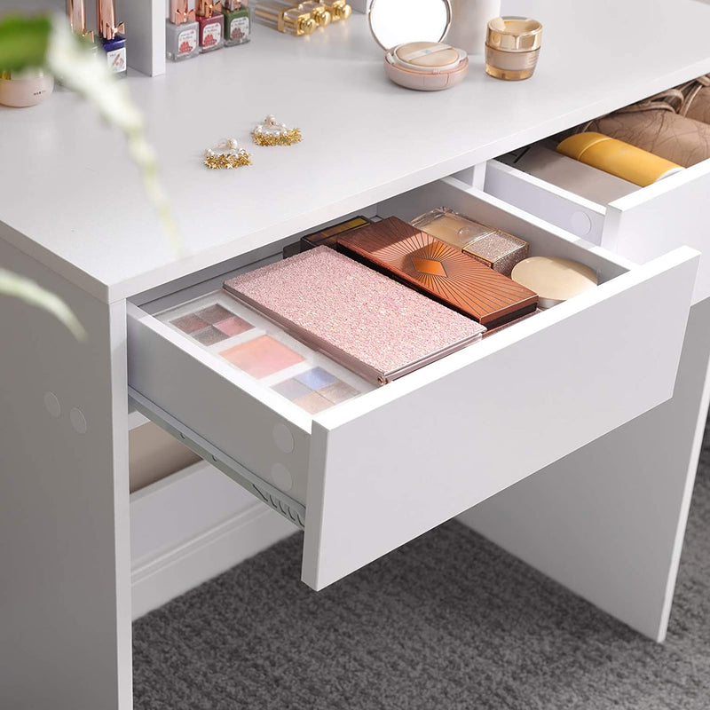 Detailed view of a drawer handle on the Vasagle Dressing Table, showcasing the stylish hardware and finish.